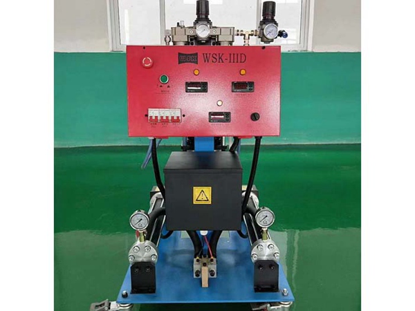 聚氨酯高壓低壓澆筑噴涂機